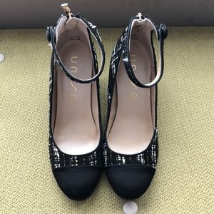 Unisa dress pumps